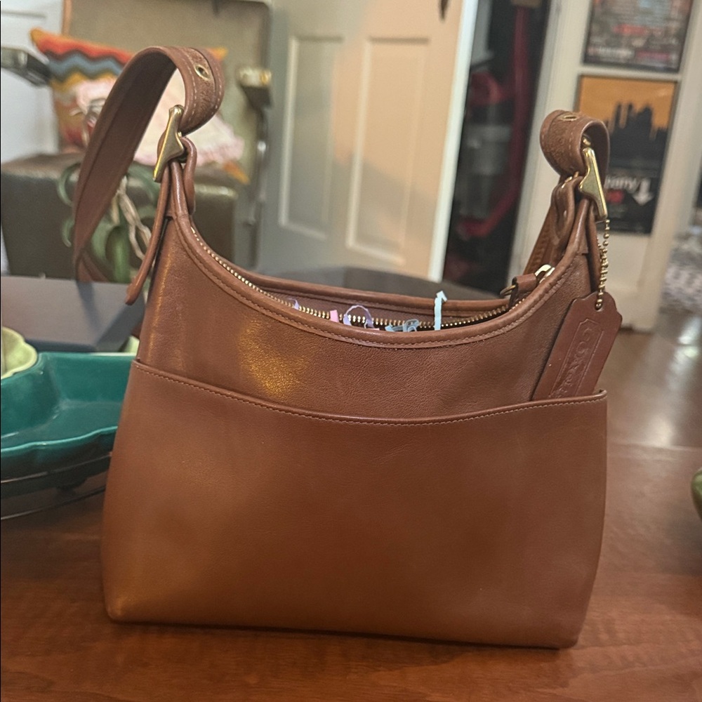 Vintage Coach Legacy Small Pocket Zip 9136– British Tan